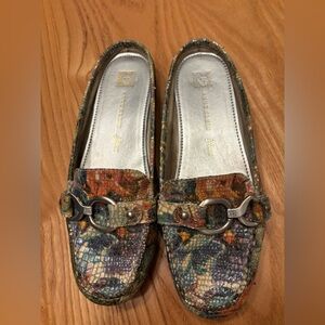 Anne Klein Colorful Patterned Loafers